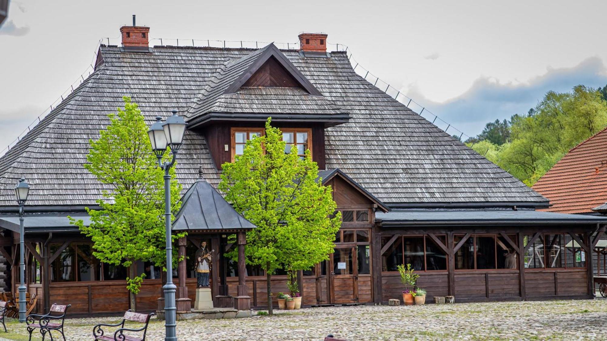 Hotel Nova.Galicja à Nowy Sącz Extérieur photo