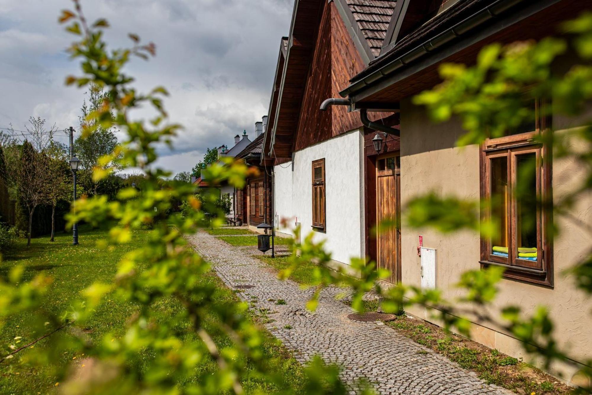 Hotel Nova.Galicja à Nowy Sącz Extérieur photo